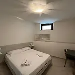 Residenza Sant'angelo - Bike&trekking House Apartment *